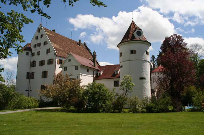 Schloss Syrgenstein - Mai 2005 - Allgäu Himmel in blau-weiss