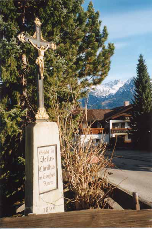 Helmut Schwank - Flurkreuze und Bildstöcke / Flurkreuz in Obermaiselstein