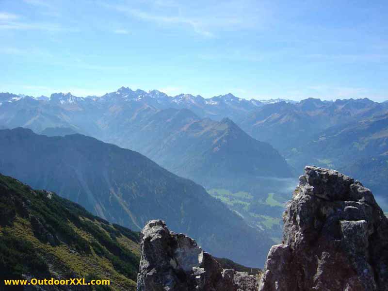 Allgaeuer Alpen Blick vom Rubihorn Richtung Kleinwalsertal